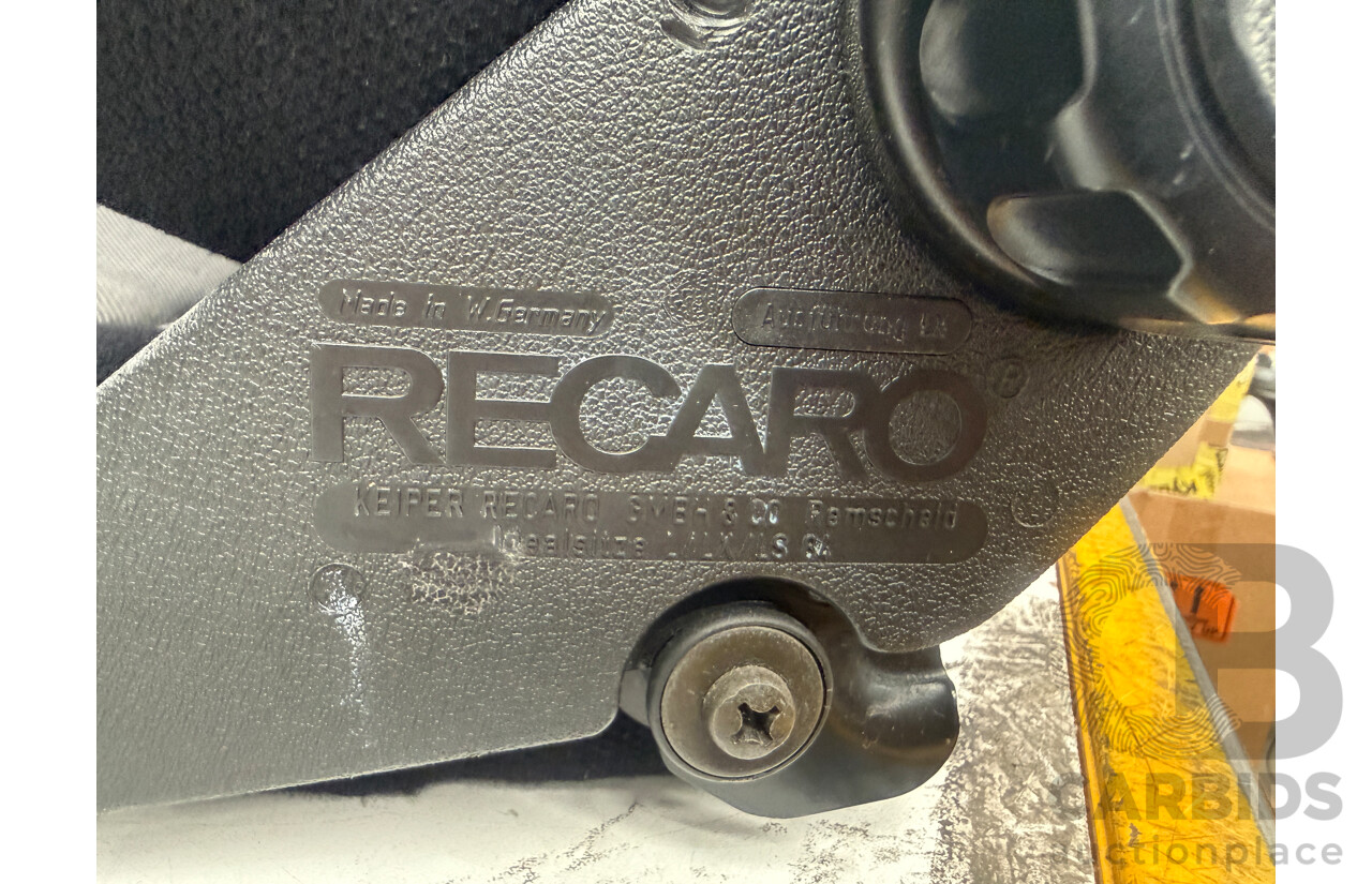 Recaro Set of 2 Racing Recliner Seats & Bolt Rails