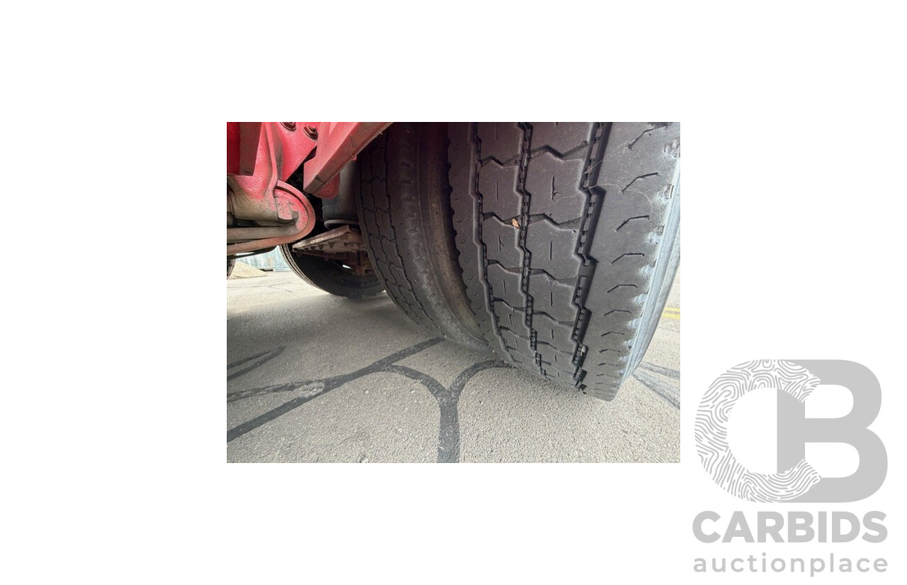 1998 Freightliner FL112 12.7L Detroit Diesel 6x4 Prime Mover