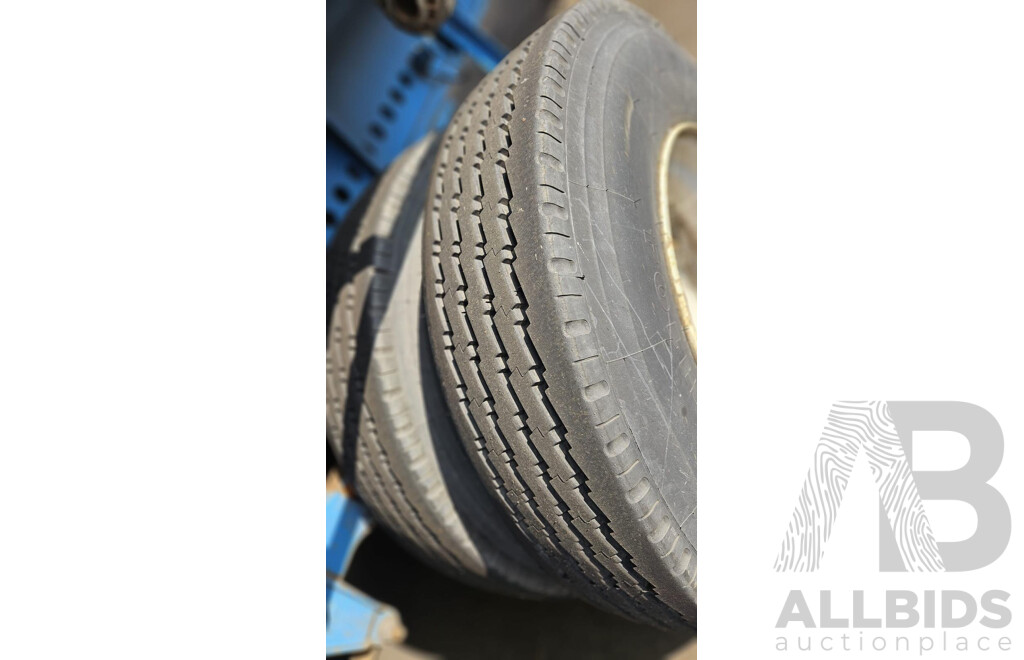 1976 Freighter Commander Triaxle Table Top 40ft Semi Trailer