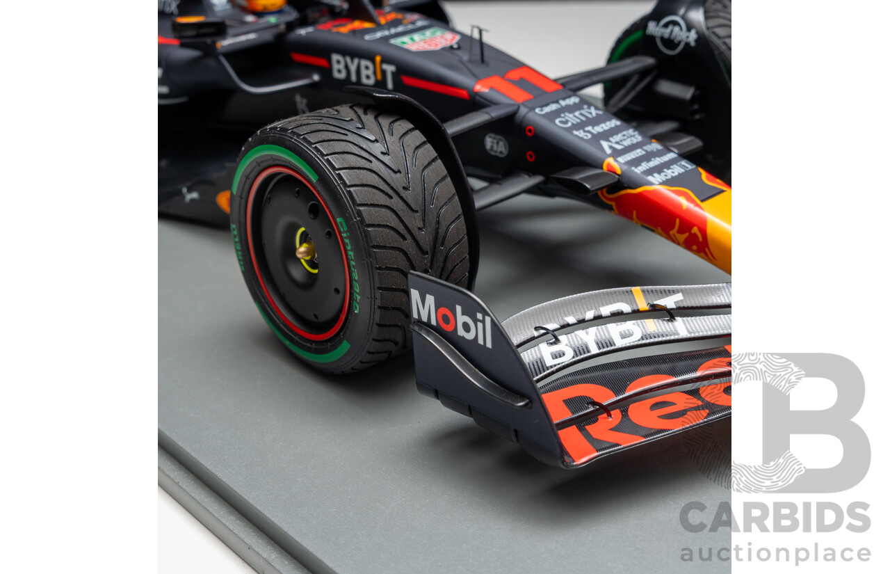 Spark Models 2022 Oracle Red Bull - Lot 1660325 | ALLBIDS