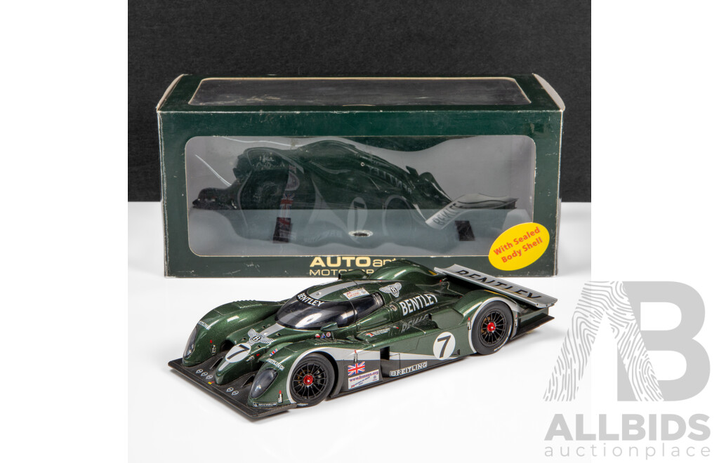 AUTOart Motorsport 2003 Bentley Speed 8 LeMans 24hr Winner R.Capello / T.Kristensen / G.Smith #7 Green - 1:18 Scale Model Car