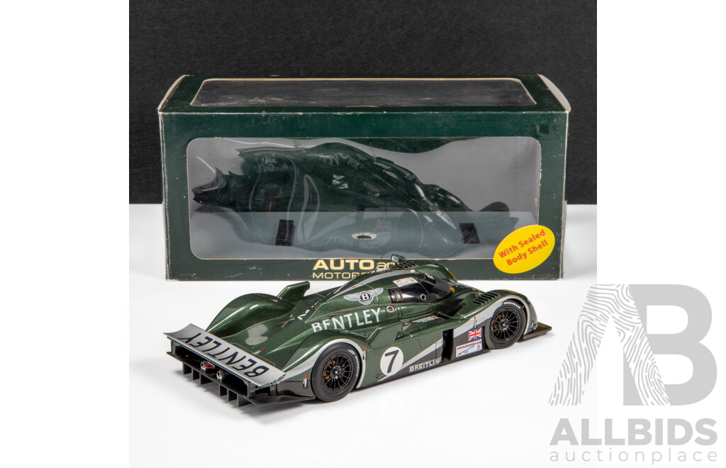 AUTOart Motorsport 2003 Bentley Speed 8 LeMans 24hr Winner R.Capello / T.Kristensen / G.Smith #7 Green - 1:18 Scale Model Car