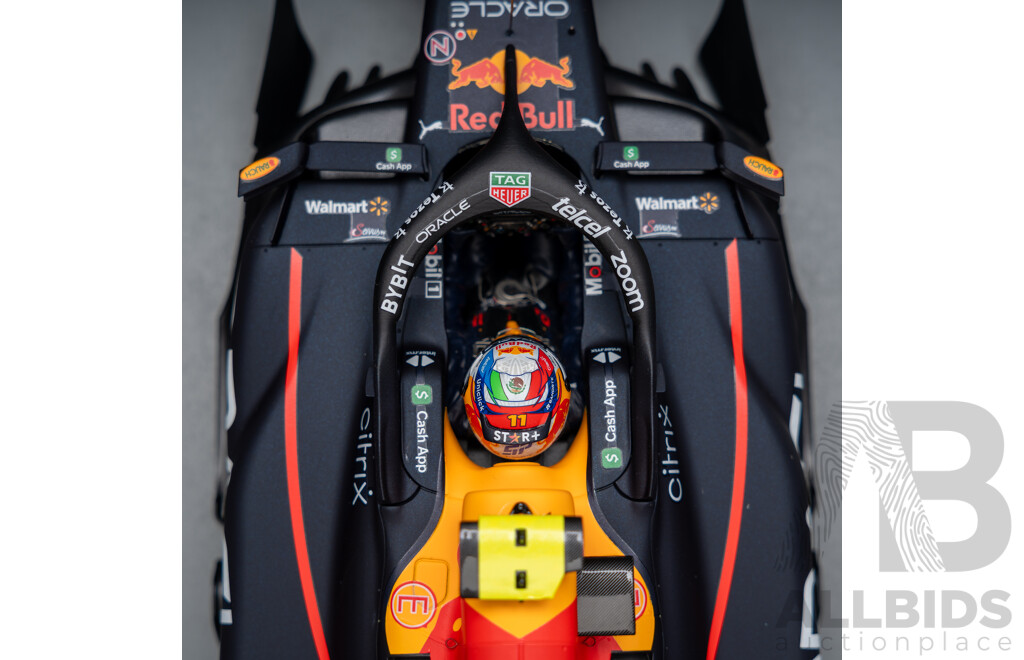 Spark Models 2022 Oracle Red Bull Racing RB18 F1 Singapore Grand Prix Winner Sergio Perez #11 57/322 - LARGE 1:12 Scale Model Car in Showcase - Brand New