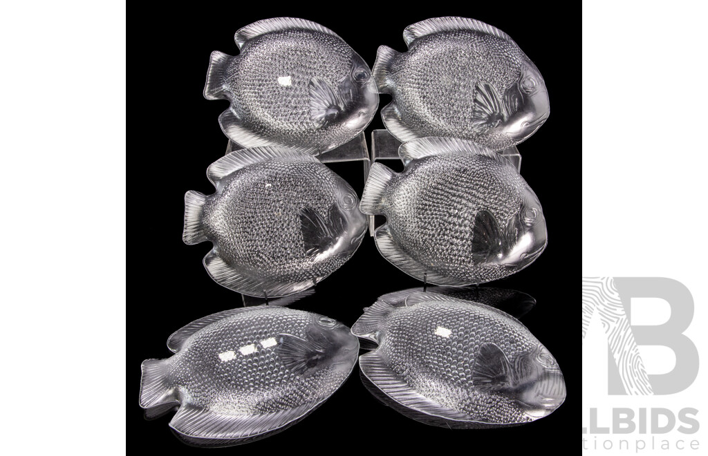 Set of Six Mid Century French Arcoroc Fish Glass Plates