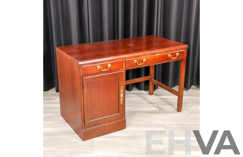 Drexel Heritage Single Pedestal Desk