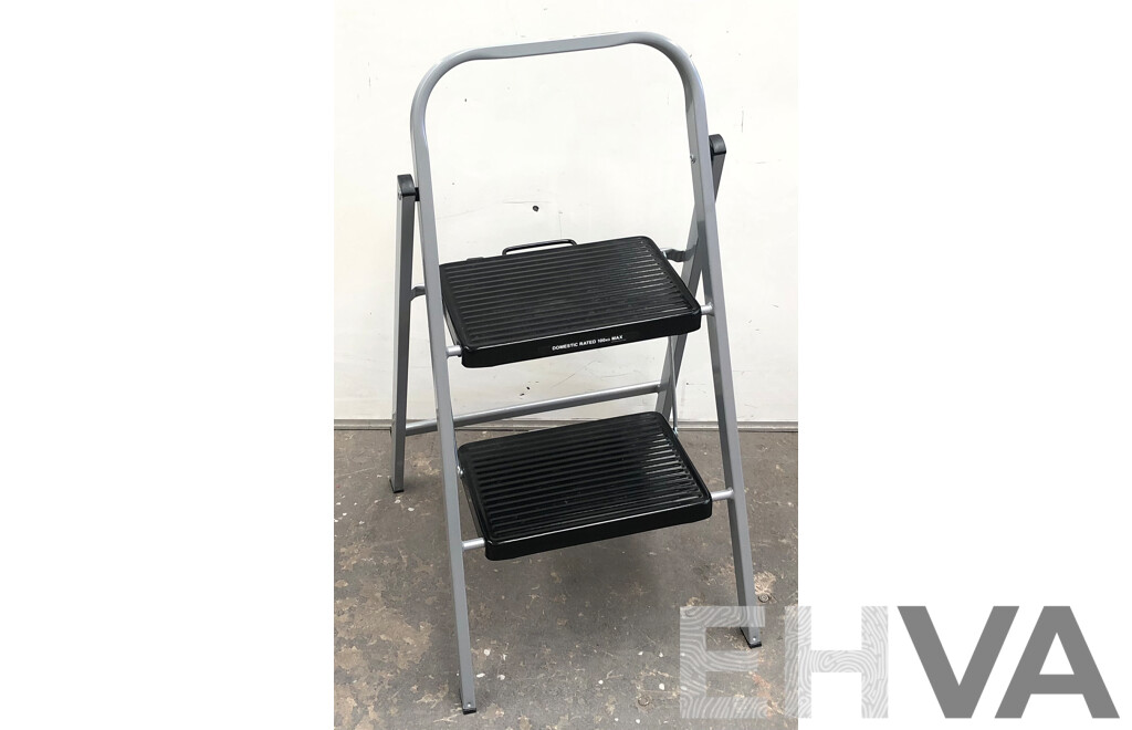 Syneco Two Step Folding Ladder