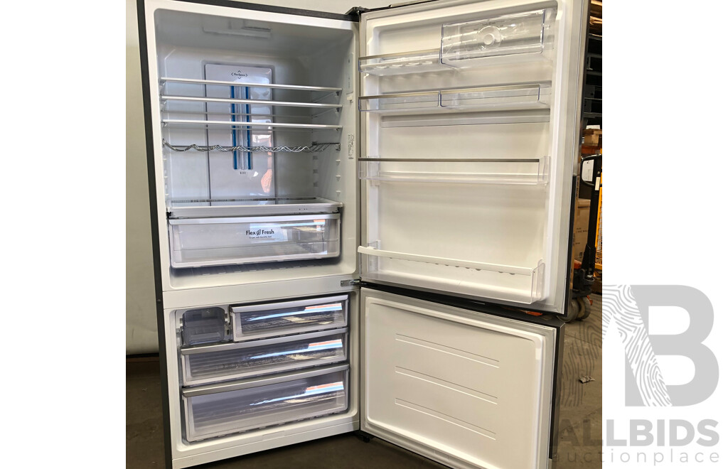 Westinghouse 529 Litre Stainless Steel Bottom Mount Fridge/Freezer