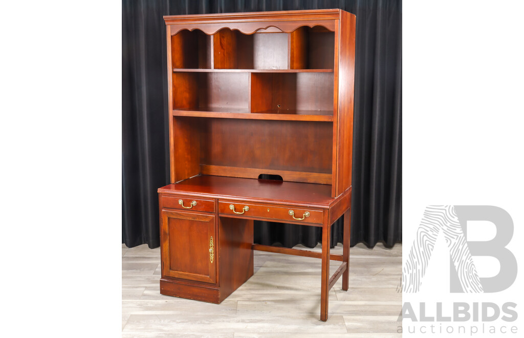 Drexel Heritage Single Pedestal Desk with Hutch