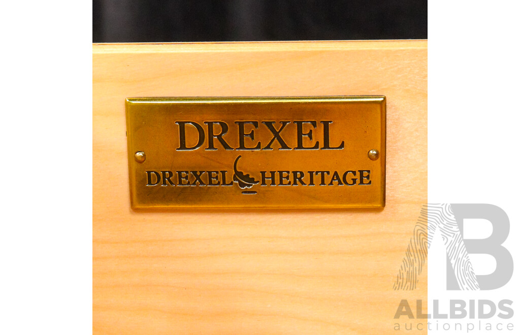 Pair of Drexel Heritage Georgian Style Bedside Chests