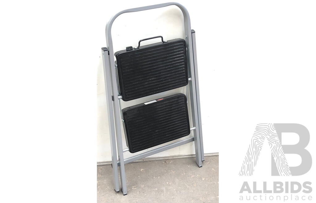 Syneco Two Step Folding Ladder
