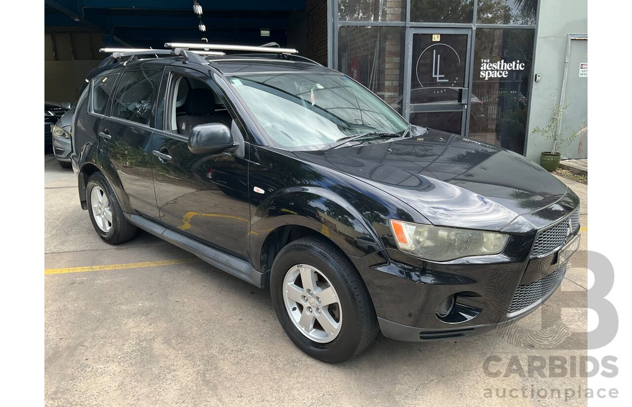 9/2010 Mitsubishi Outlander LS ZH MY11 4d Wagon Black 2.4L