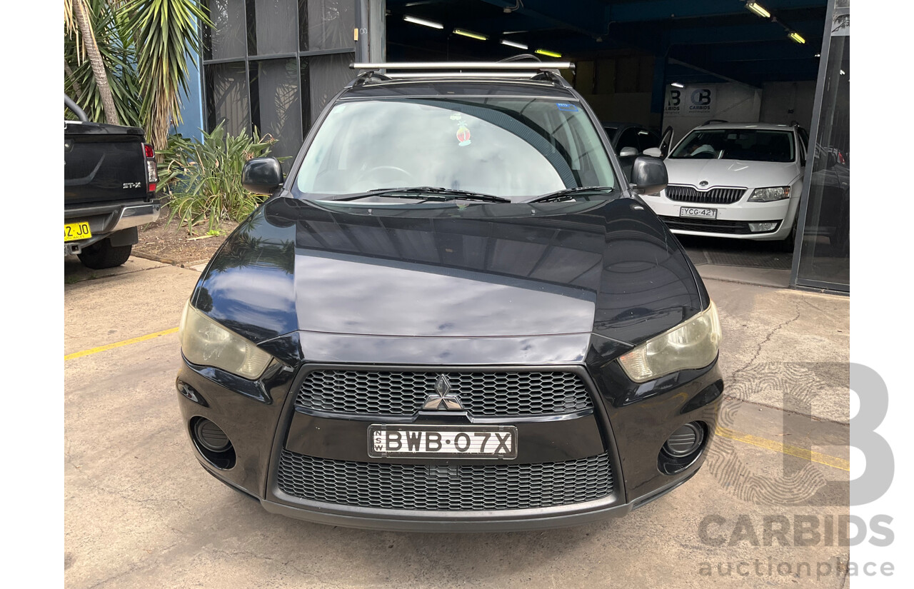 9/2010 Mitsubishi Outlander LS ZH MY11 4d Wagon Black 2.4L