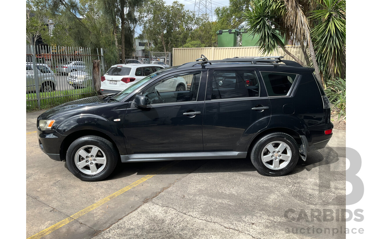 9/2010 Mitsubishi Outlander LS ZH MY11 4d Wagon Black 2.4L