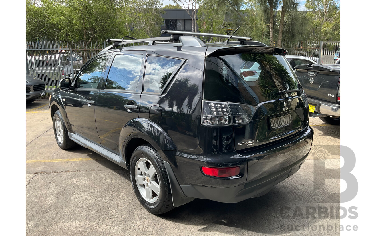 9/2010 Mitsubishi Outlander LS ZH MY11 4d Wagon Black 2.4L