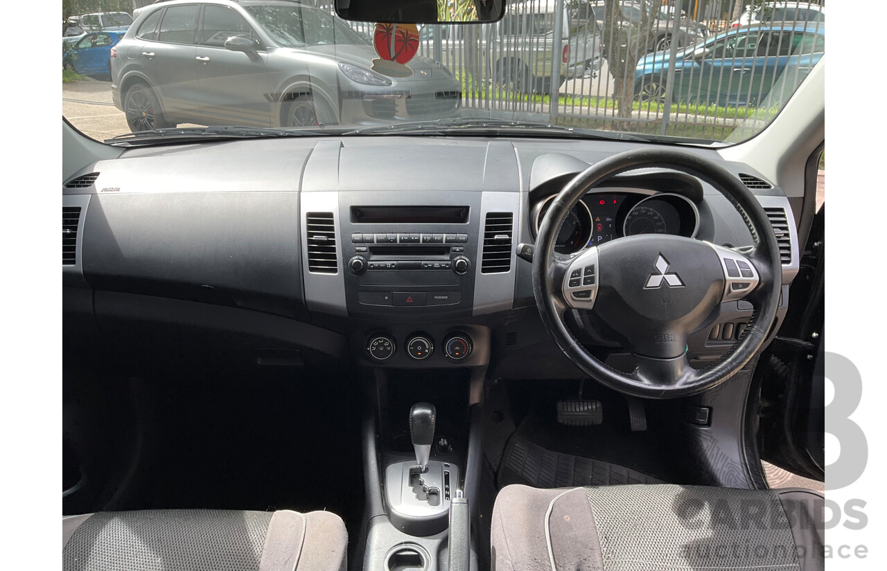 9/2010 Mitsubishi Outlander LS ZH MY11 4d Wagon Black 2.4L