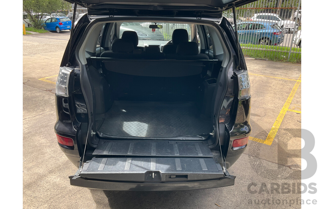 9/2010 Mitsubishi Outlander LS ZH MY11 4d Wagon Black 2.4L