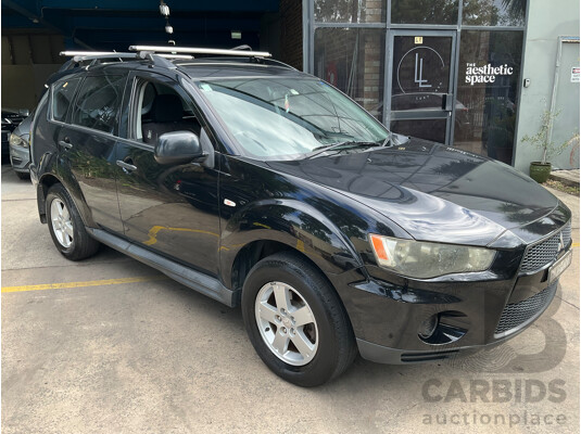 9/2010 Mitsubishi Outlander LS ZH MY11 4d Wagon Black 2.4L