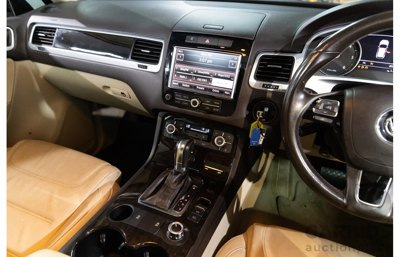 1/2012 Volkswagen Touareg V6 TDI 7P MY12 4d Wagon Deep Black Pearl Turbo Diesel V6 3.0L