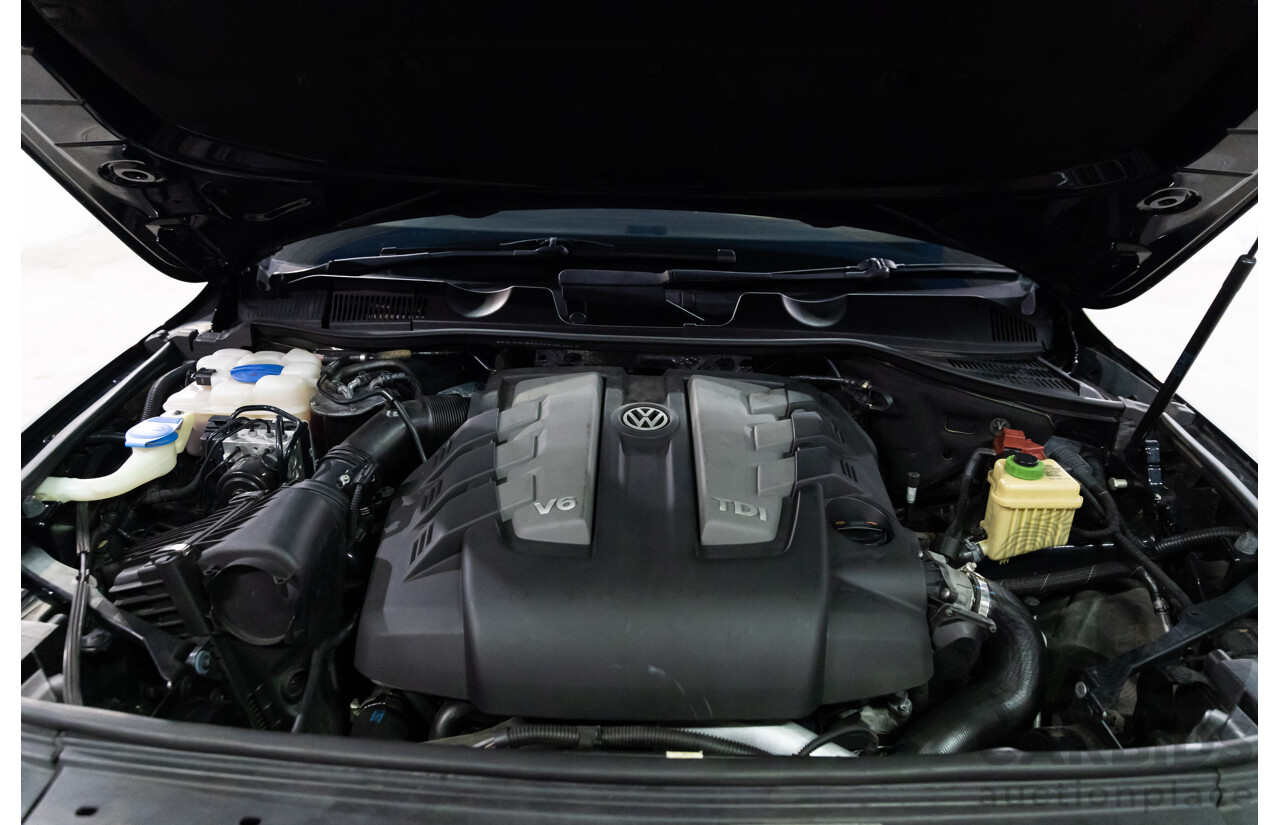 1/2012 Volkswagen Touareg V6 TDI 7P MY12 4d Wagon Deep Black Pearl Turbo Diesel V6 3.0L