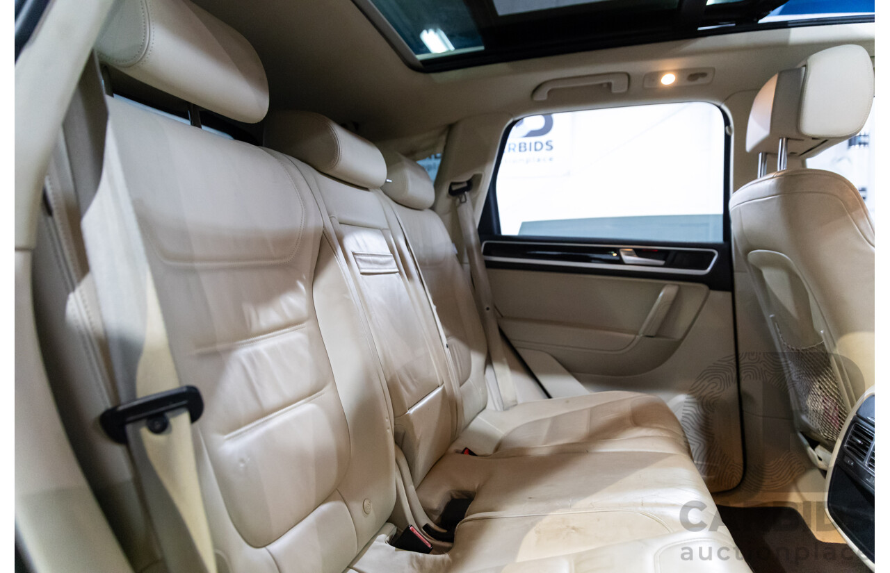 1/2012 Volkswagen Touareg V6 TDI 7P MY12 4d Wagon Deep Black Pearl Turbo Diesel V6 3.0L