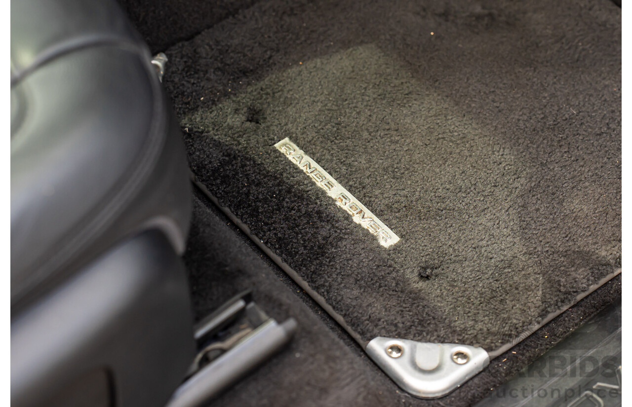 06/2018 Land Rover Range Rover Sport SDV6 SE (225kW AWD) LW MY18 4d Wagon Santorini Black Metallic Turbo Diesel V6 3.0L