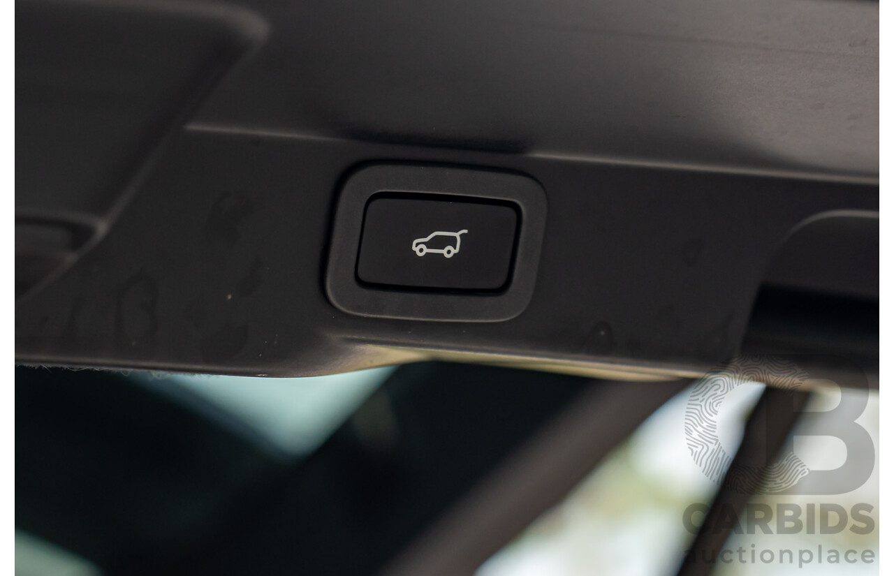 06/2018 Land Rover Range Rover Sport SDV6 SE (225kW AWD) LW MY18 4d Wagon Santorini Black Metallic Turbo Diesel V6 3.0L