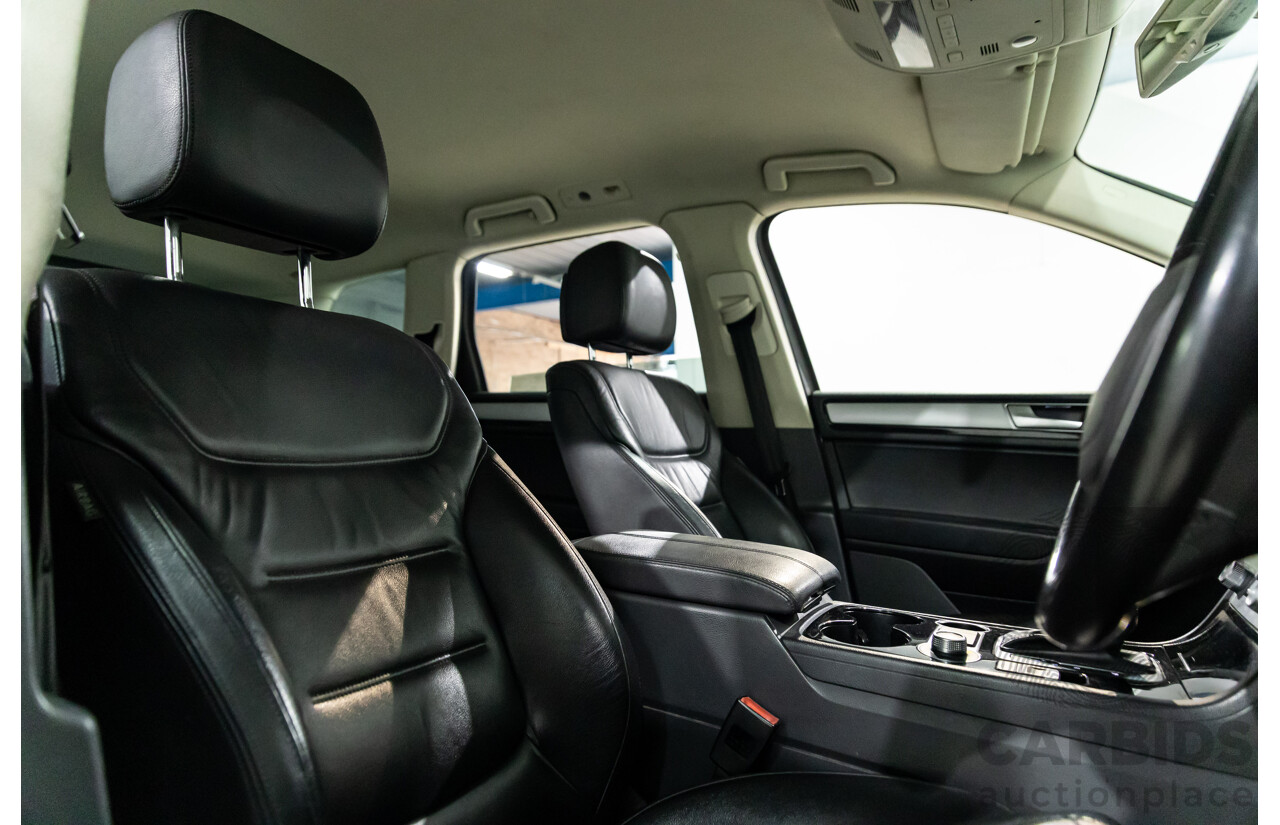 3/2015 Volkswagen Touareg 150 TDI 7P MY15 4d Wagon Tungsten Silver Metallic Turbo Diesel V6 3.0L