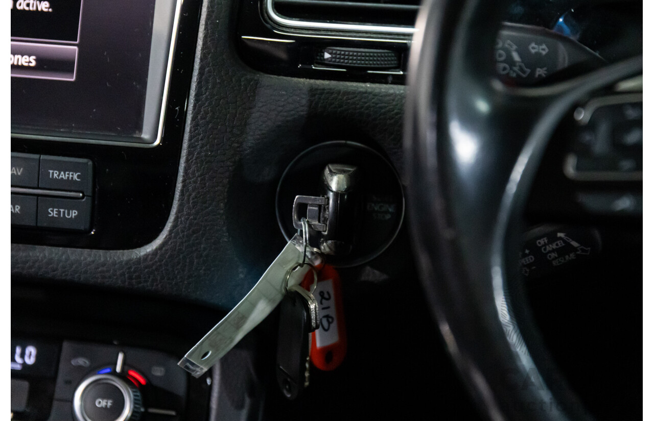 3/2015 Volkswagen Touareg 150 TDI 7P MY15 4d Wagon Tungsten Silver Metallic Turbo Diesel V6 3.0L