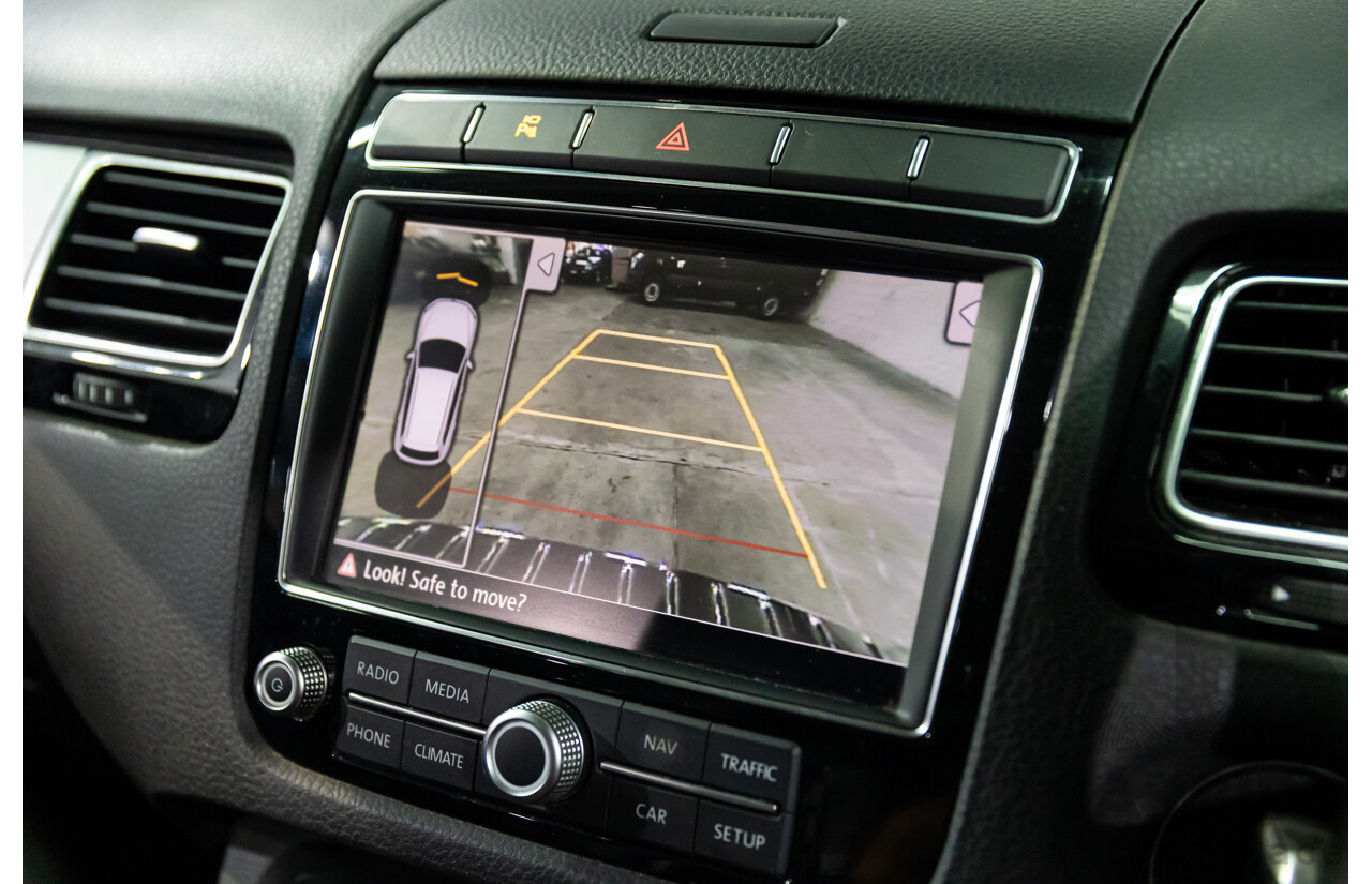 3/2015 Volkswagen Touareg 150 TDI 7P MY15 4d Wagon Tungsten Silver Metallic Turbo Diesel V6 3.0L