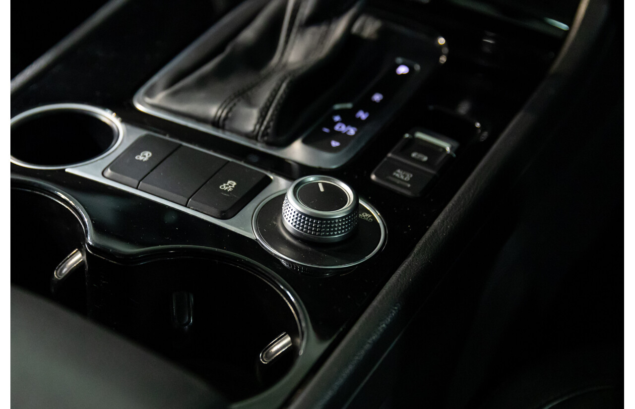 3/2015 Volkswagen Touareg 150 TDI 7P MY15 4d Wagon Tungsten Silver Metallic Turbo Diesel V6 3.0L