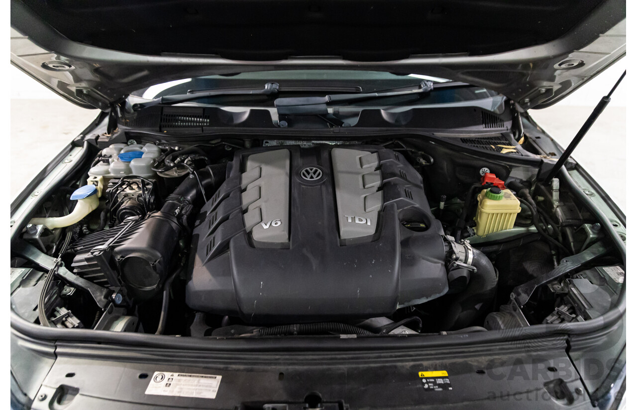 3/2015 Volkswagen Touareg 150 TDI 7P MY15 4d Wagon Tungsten Silver Metallic Turbo Diesel V6 3.0L