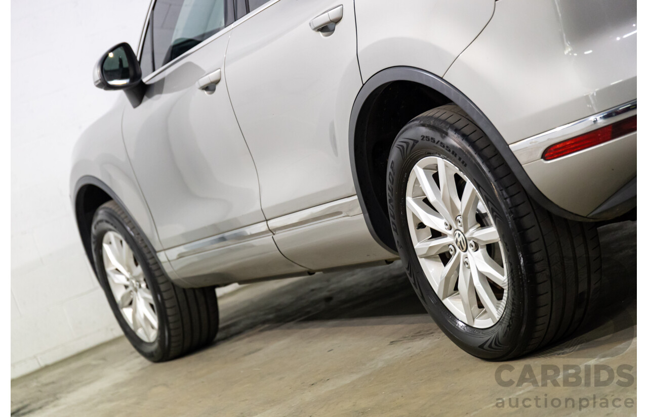 3/2015 Volkswagen Touareg 150 TDI 7P MY15 4d Wagon Tungsten Silver Metallic Turbo Diesel V6 3.0L