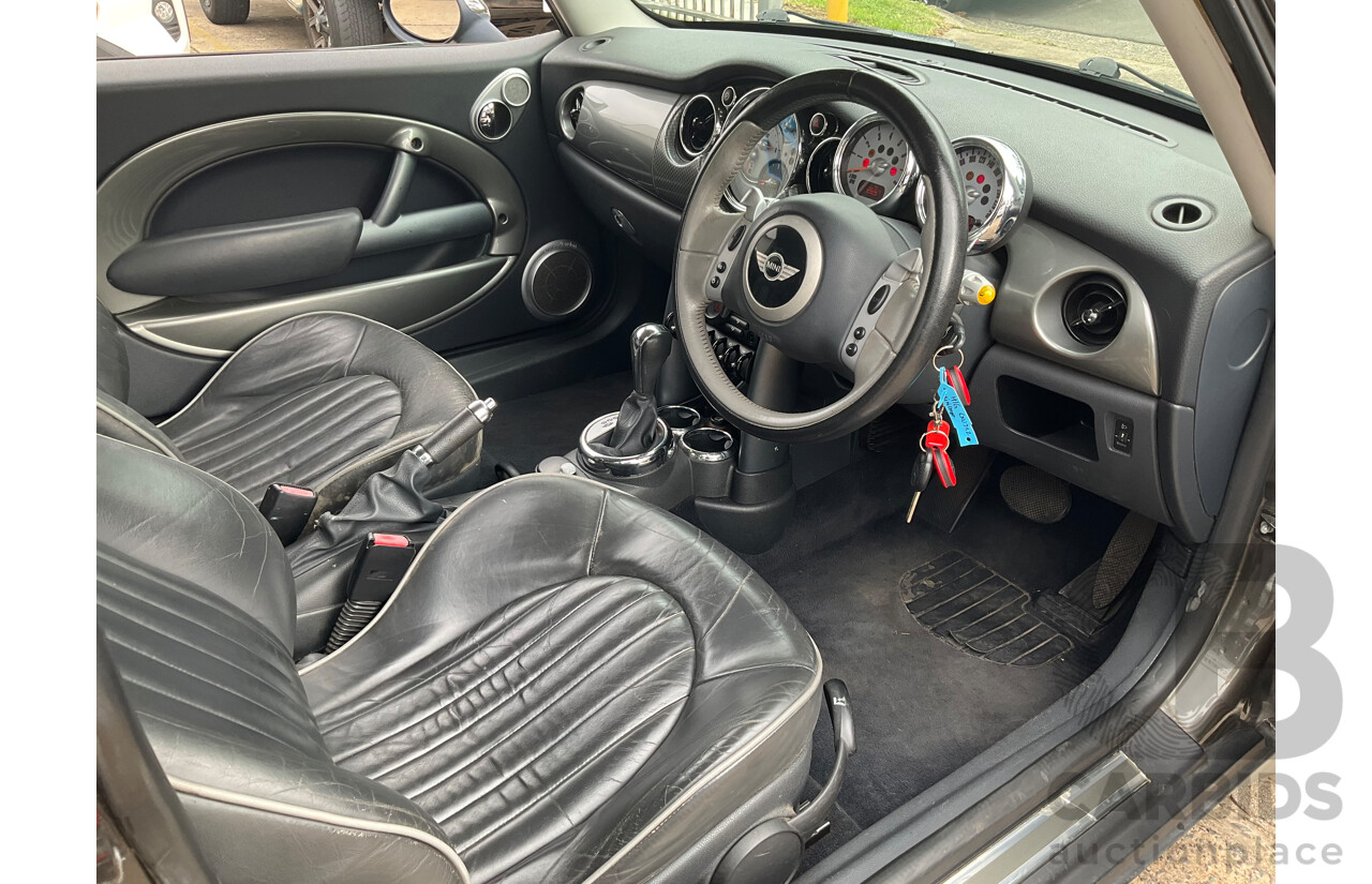 6/2006 Mini Cooper Park Lane R50 2d Hatchback Royal Grey Metallic/Silver Roof 1.6L