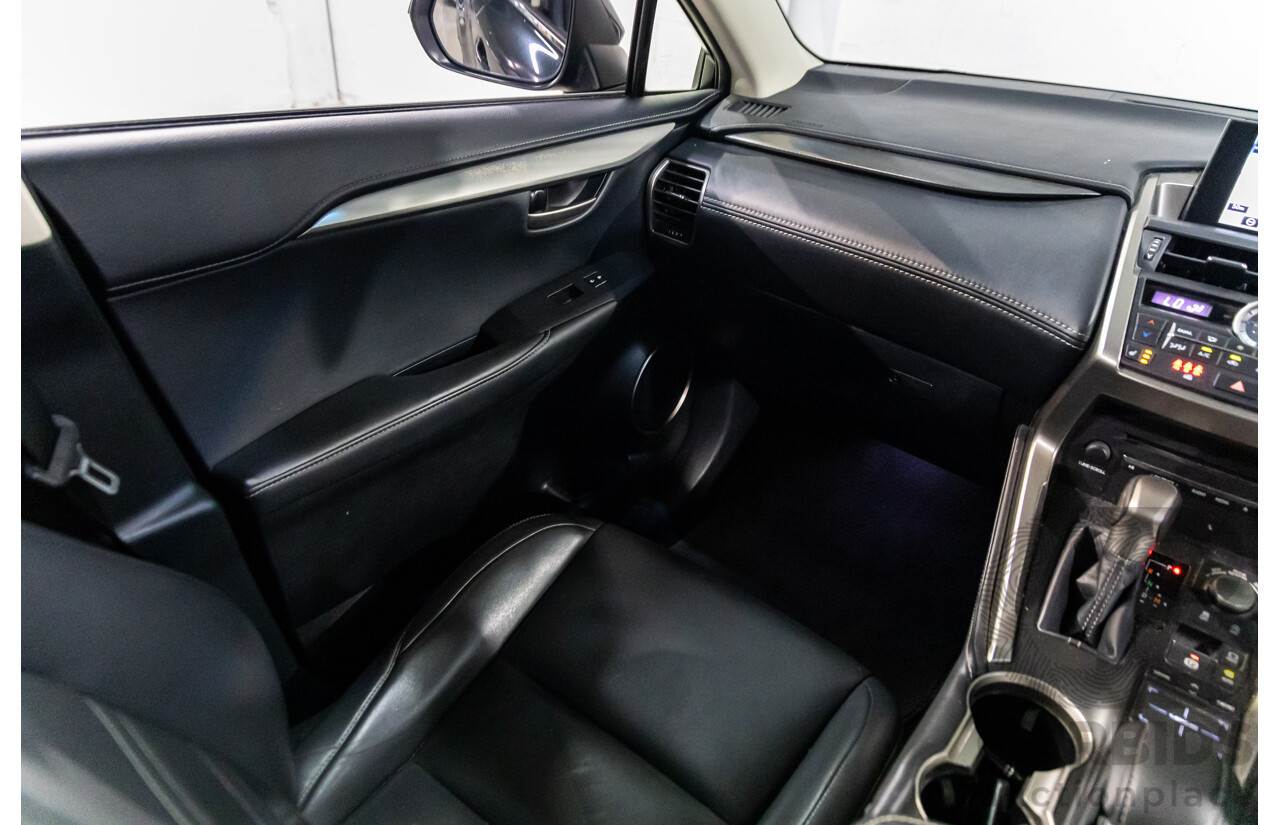 06/2017 Lexus NX200t Luxury (FWD) AGZ10R 4d Wagon Obsidian Black Turbo 2.0L