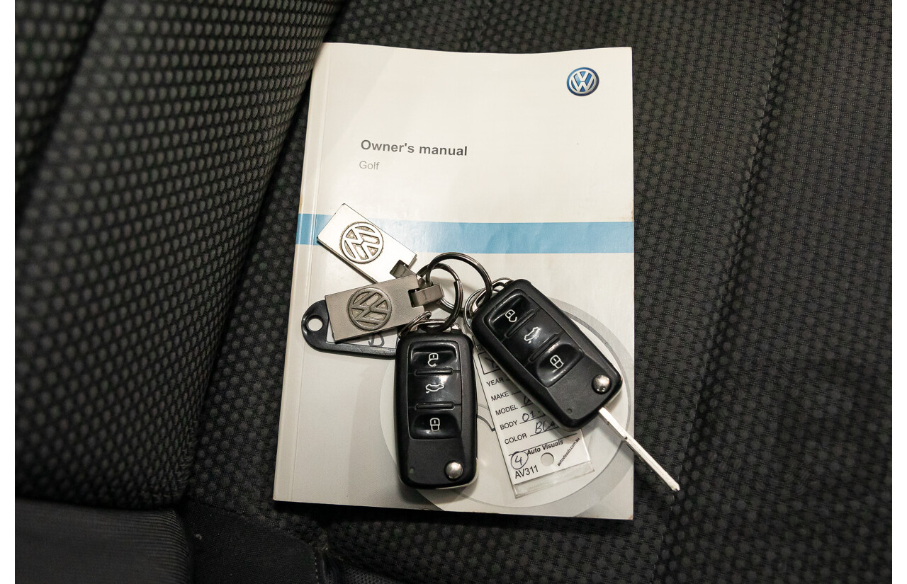 1/2012 Volkswagen Golf 118 TSI Comfortline 1K MY12 5d Hatchback Deep Black Pearl Twincharged 1.4L