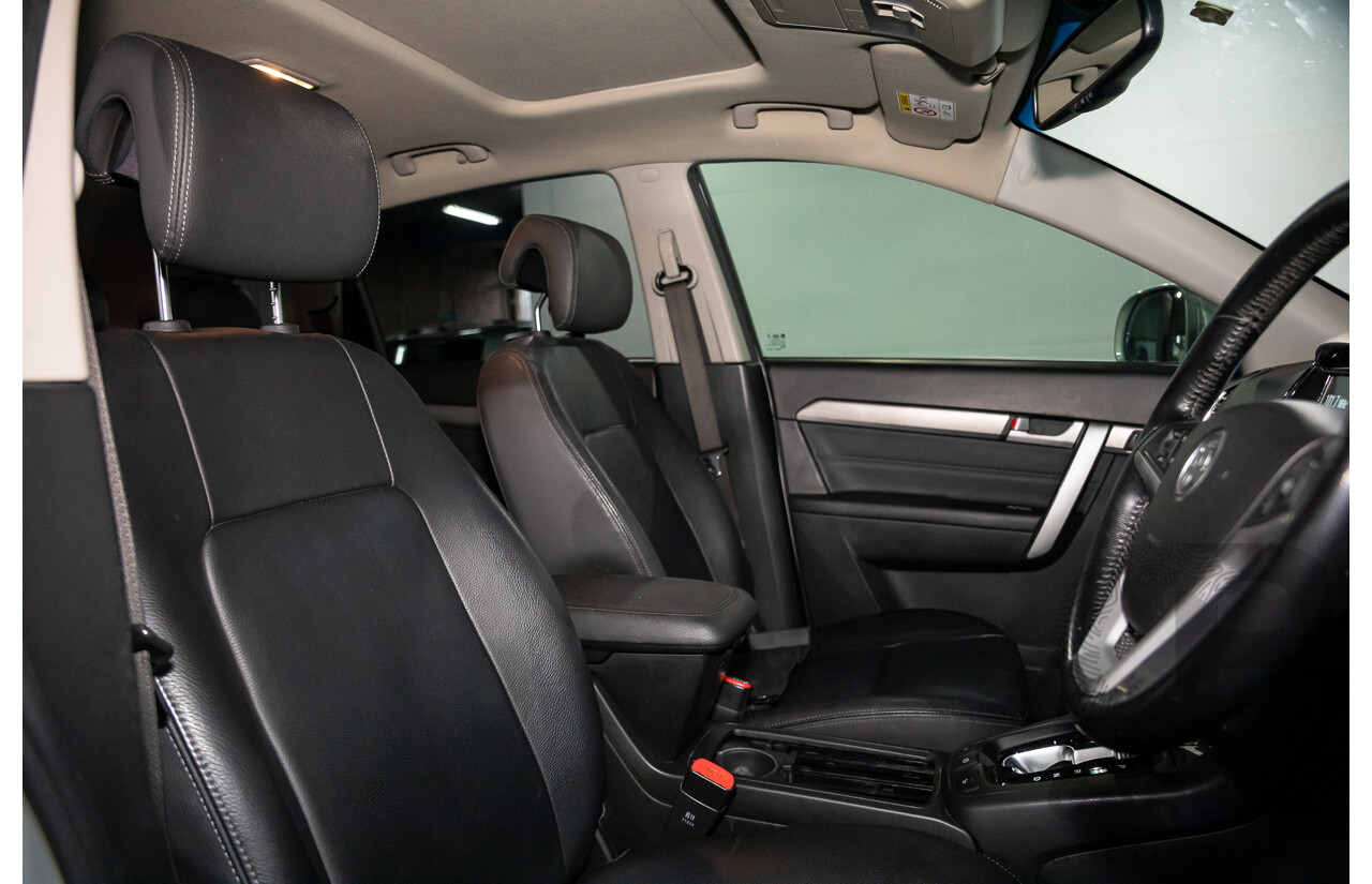 09/2017 Holden Captiva 7 LTZ (AWD) AWD CG MY18 4D Wagon Nitrate Silver Metallic Turbo Diesel 2.2L - 7 Seater