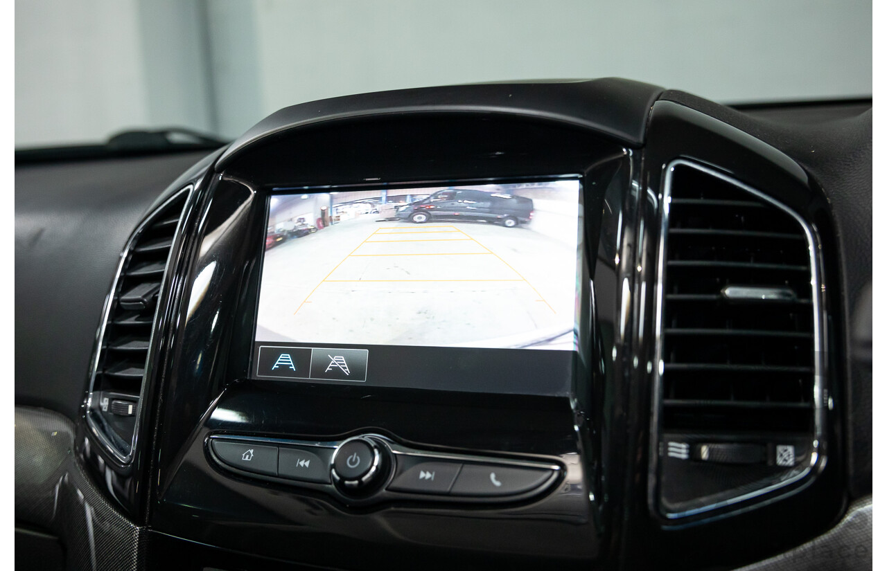 09/2017 Holden Captiva 7 LTZ (AWD) AWD CG MY18 4D Wagon Nitrate Silver Metallic Turbo Diesel 2.2L - 7 Seater