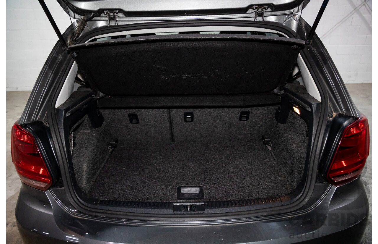 12/2015 Volkswagen Polo 81 TSI Comfortline (FWD) 6R MY16 5d Hatchback Pepper Grey Metallic Turbo 1.2L