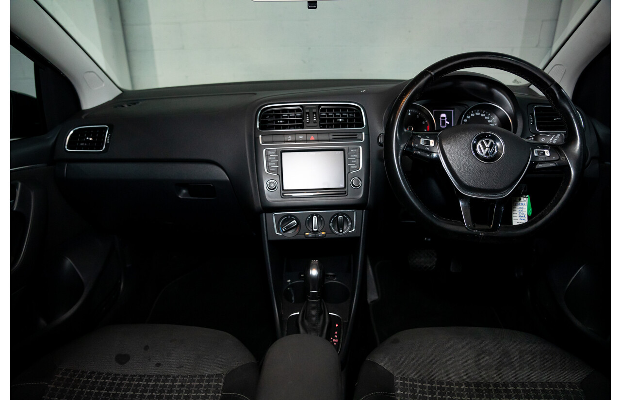 12/2015 Volkswagen Polo 81 TSI Comfortline (FWD) 6R MY16 5d Hatchback Pepper Grey Metallic Turbo 1.2L