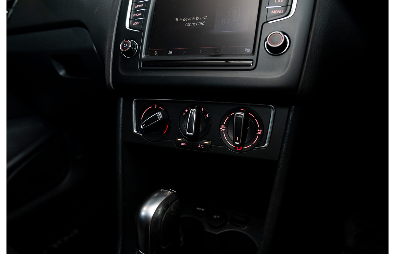 12/2015 Volkswagen Polo 81 TSI Comfortline (FWD) 6R MY16 5d Hatchback Pepper Grey Metallic Turbo 1.2L