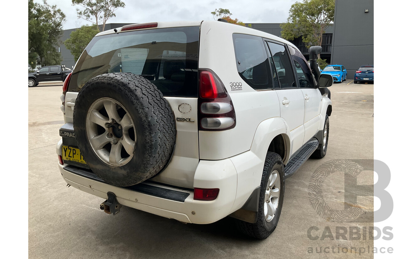 9/2003 Toyota Landcruiser Prado GXL (4x4) KZJ120R 4d Wagon Artic White Turbo Diesel 3.0L