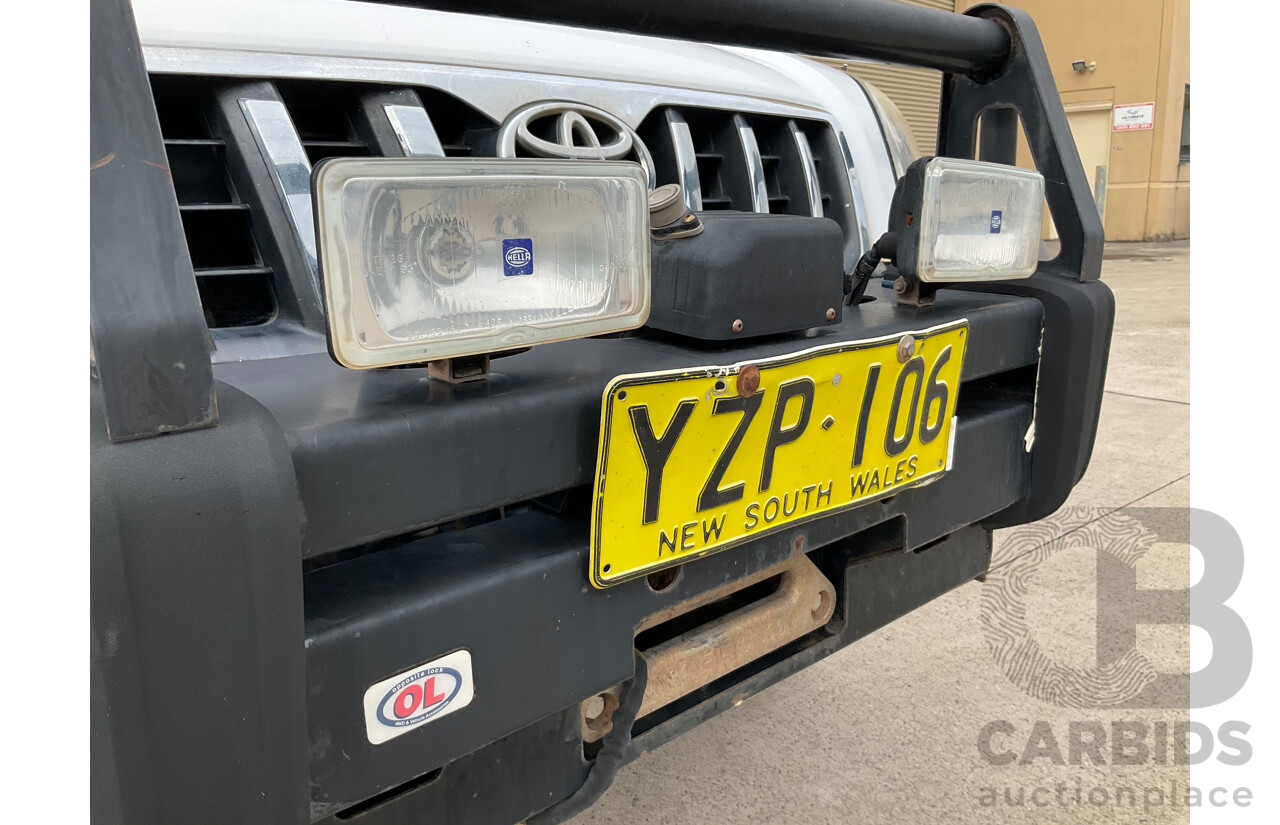 9/2003 Toyota Landcruiser Prado GXL (4x4) KZJ120R 4d Wagon Artic White Turbo Diesel 3.0L