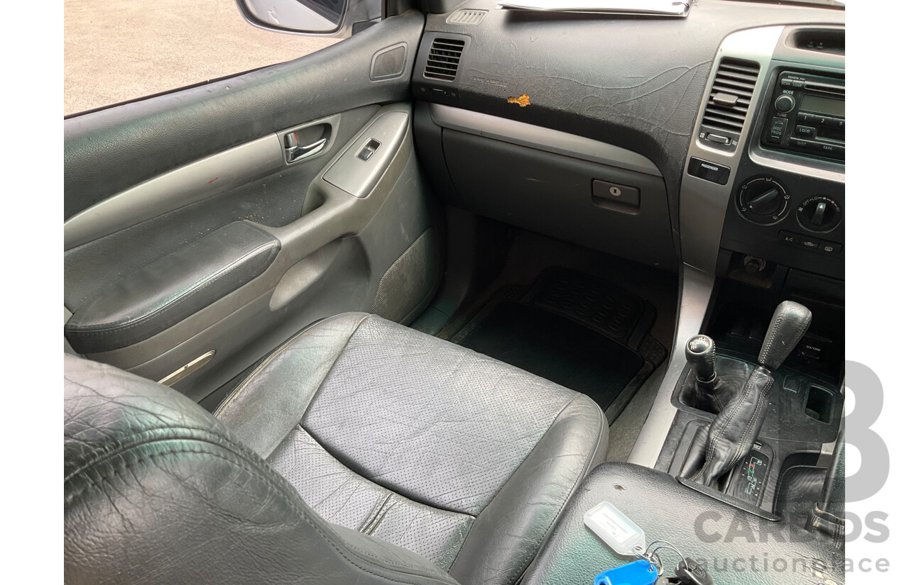 9/2003 Toyota Landcruiser Prado GXL (4x4) KZJ120R 4d Wagon Artic White Turbo Diesel 3.0L