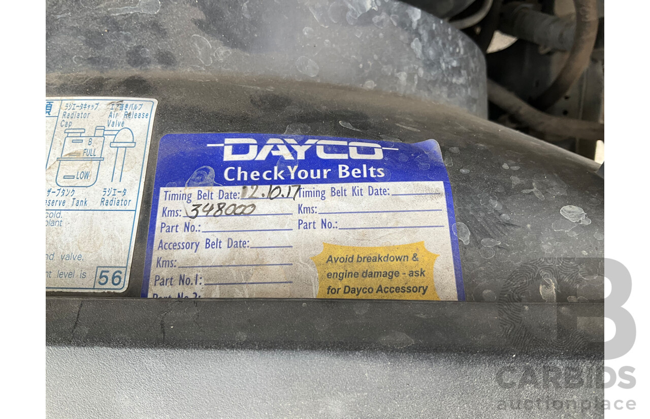 9/2003 Toyota Landcruiser Prado GXL (4x4) KZJ120R 4d Wagon Artic White Turbo Diesel 3.0L