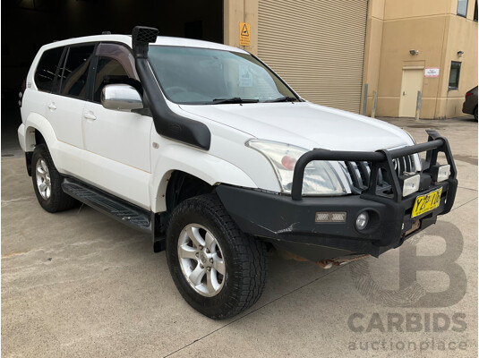 9/2003 Toyota Landcruiser Prado GXL (4x4) KZJ120R 4d Wagon Artic White Turbo Diesel 3.0L