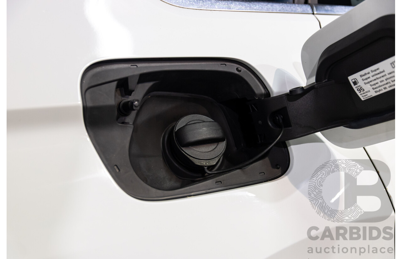 04/2017 Volkswagen Tiguan 132 TSI Comfortline (AWD) 5NA 4d Wagon Pure White Turbo 2.0L