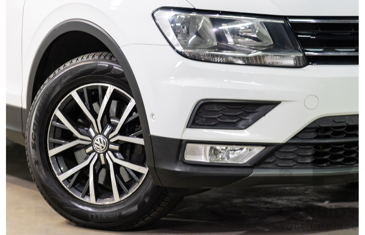 04/2017 Volkswagen Tiguan 132 TSI Comfortline (AWD) 5NA 4d Wagon Pure White Turbo 2.0L