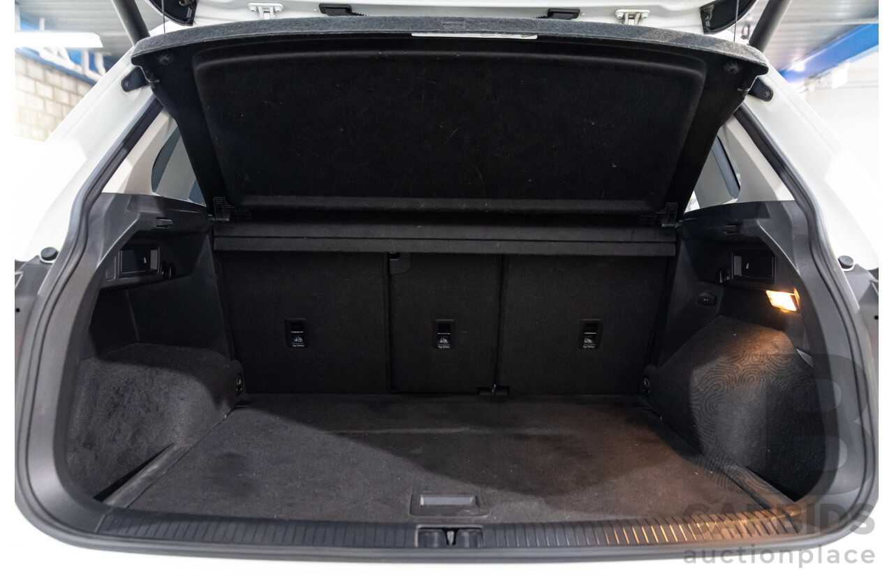 04/2017 Volkswagen Tiguan 132 TSI Comfortline (AWD) 5NA 4d Wagon Pure White Turbo 2.0L