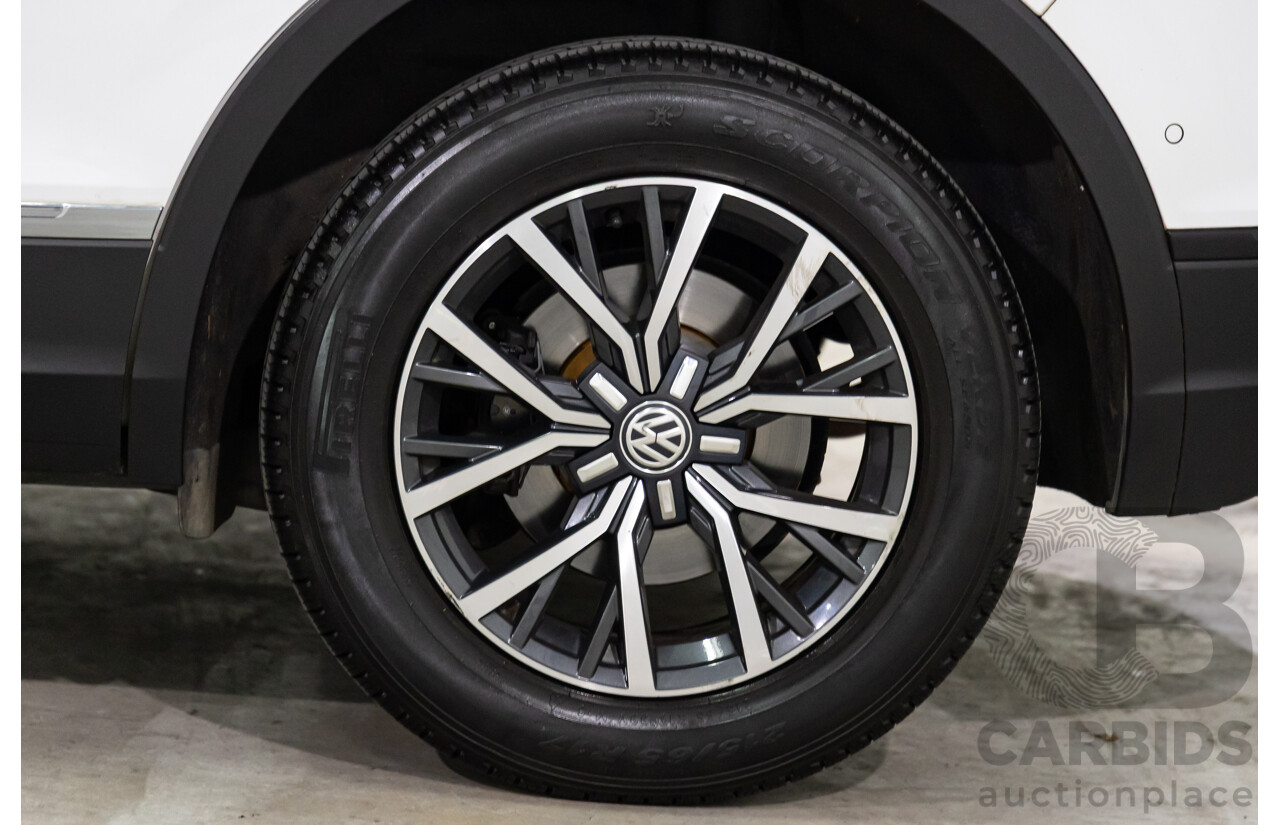 04/2017 Volkswagen Tiguan 132 TSI Comfortline (AWD) 5NA 4d Wagon Pure White Turbo 2.0L