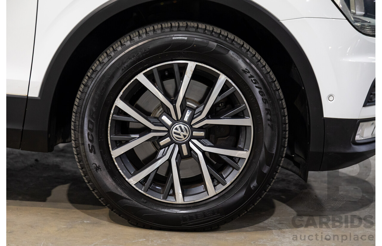 04/2017 Volkswagen Tiguan 132 TSI Comfortline (AWD) 5NA 4d Wagon Pure White Turbo 2.0L